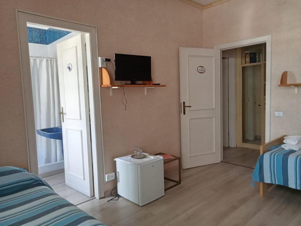 Parco Termale Tropical Bed and Breakfast Isquia Exterior foto
