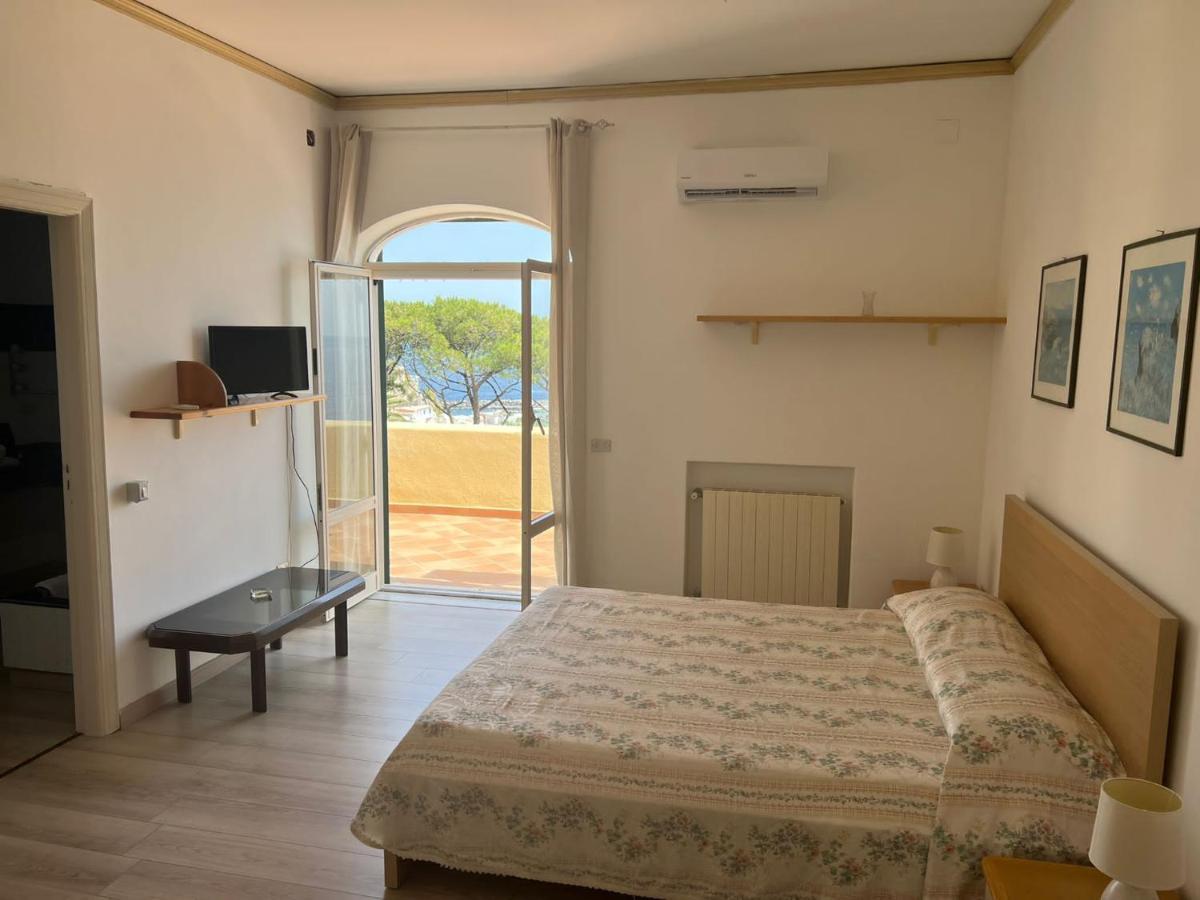 Parco Termale Tropical Bed and Breakfast Isquia Exterior foto