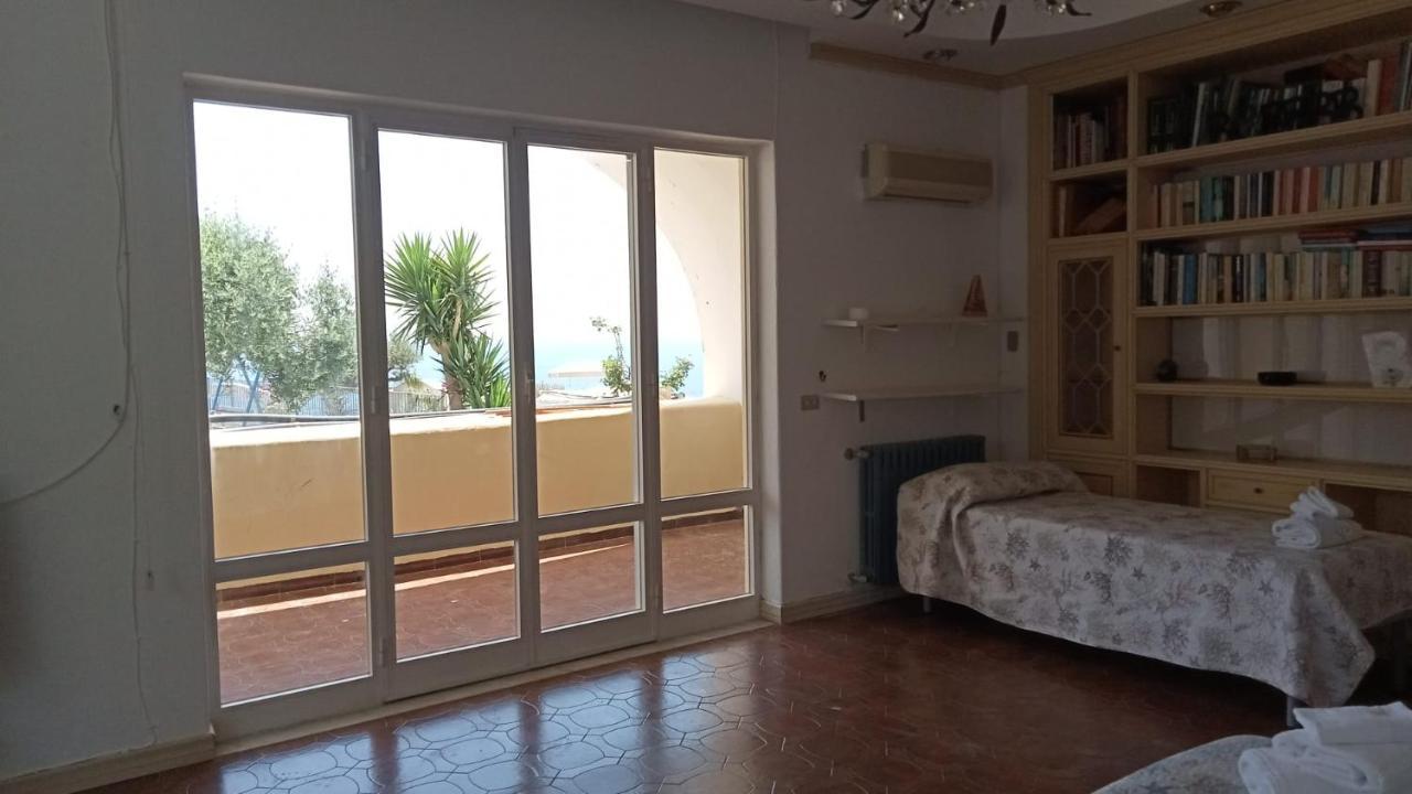 Parco Termale Tropical Bed and Breakfast Isquia Exterior foto